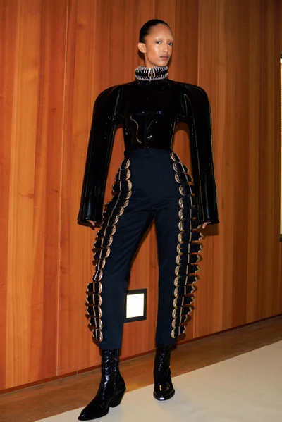 Look 13